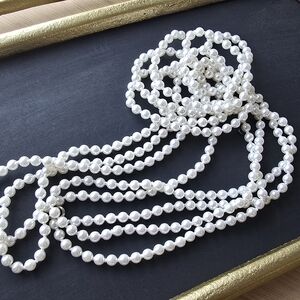 Elegant White Pearl Necklace
